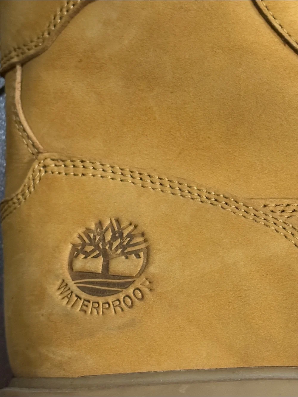 Pre-owned Men’s Timberland Classic 6-Inch Wheat Nubuck Boots 8.5M w/o Box
